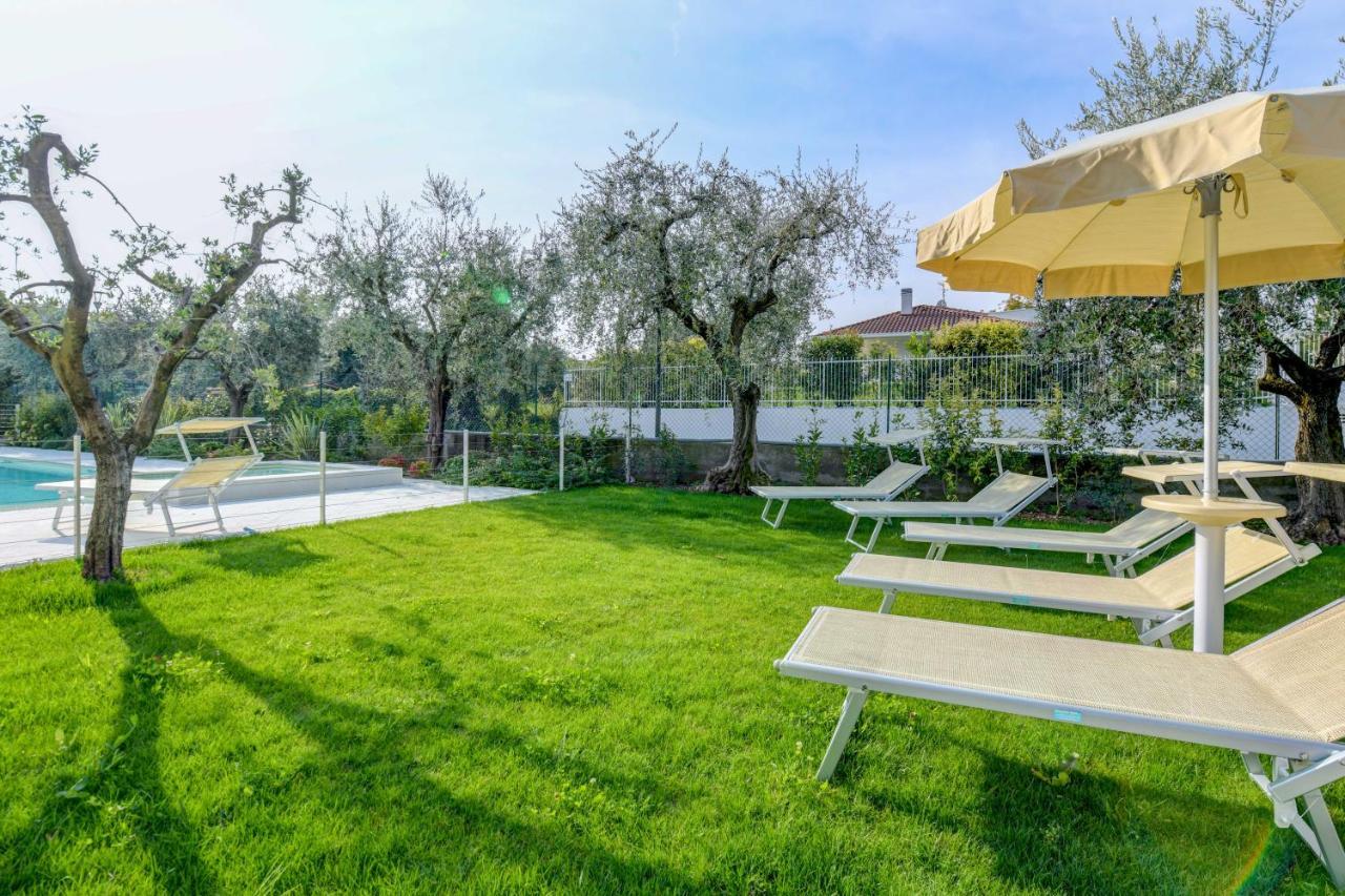 Le Ville Della Romantica Manerba del Garda Exteriér fotografie